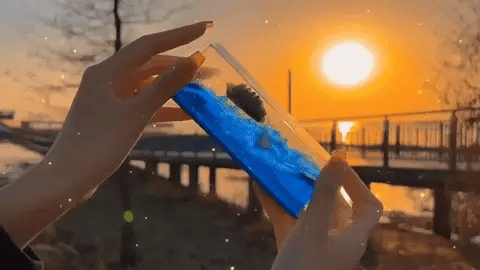 Unsinkable Titanic Cruise Ship & Iceberg Fluid Liquid Wave Decoration For Car Dashboard, Living Room, Office | Satisfying Mind Calming | Smooth Movement